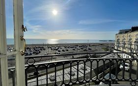 Stunning 2 Bed With Sea View In Hastings Old Town